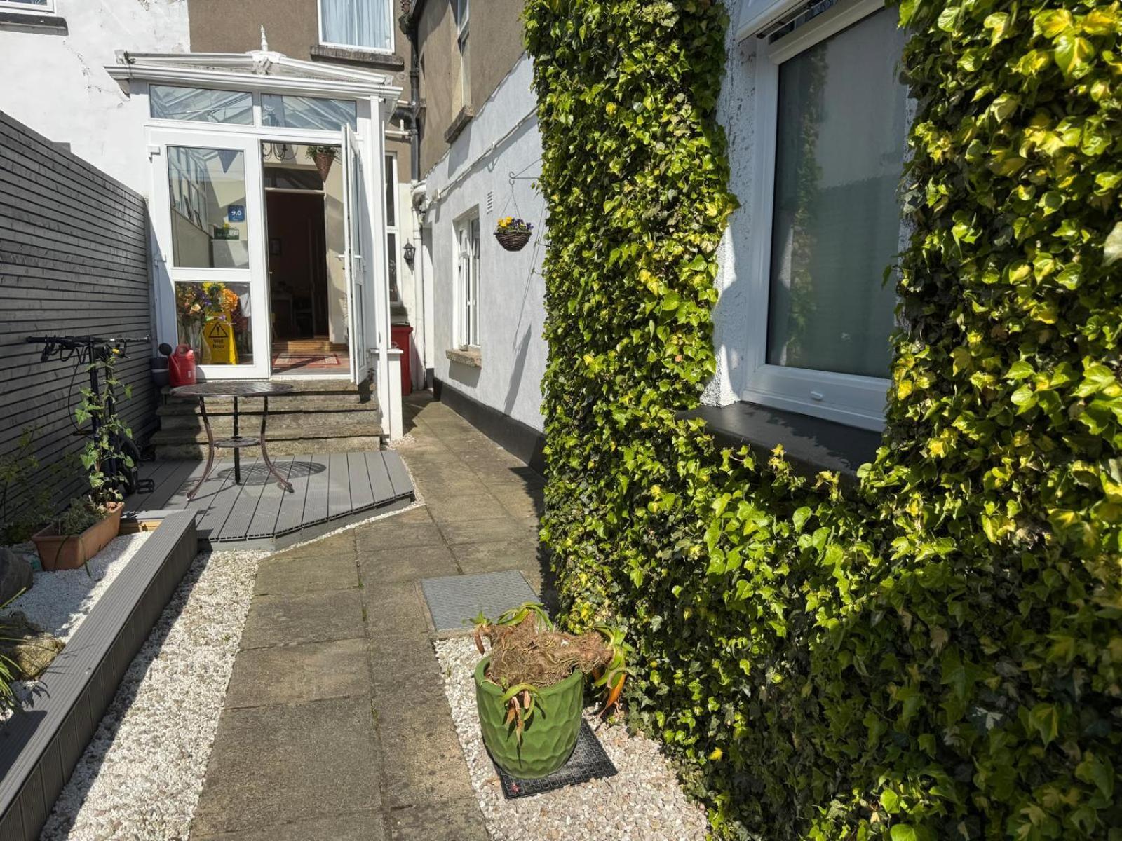 Donnybrook Hall Dublin Exterior photo